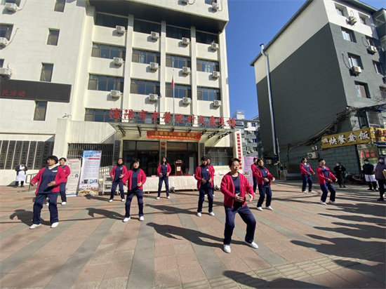 为期一个月！英国365bet体育_365bet手机官网_约彩365官旧版本网客户端下载市中医院举办“春暖杏林 健康相伴”大型义诊服务月活动_fororder_图片2