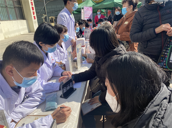 为期一个月！英国365bet体育_365bet手机官网_约彩365官旧版本网客户端下载市中医院举办“春暖杏林 健康相伴”大型义诊服务月活动_fororder_图片5